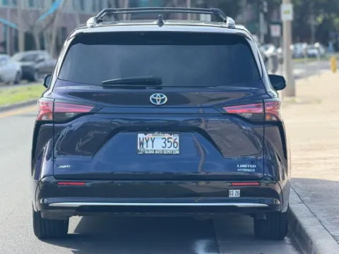 More photos of 2022 Toyota Sienna Limited at Aloha Auto Depot LLC., HI