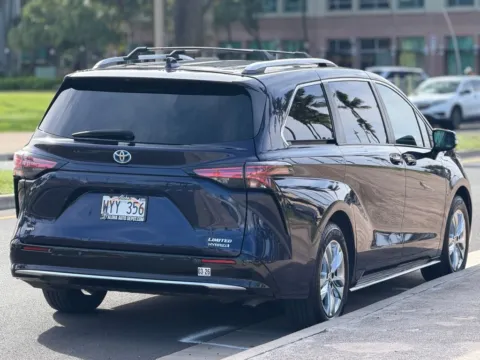 More photos of 2022 Toyota Sienna Limited at Aloha Auto Depot LLC., HI