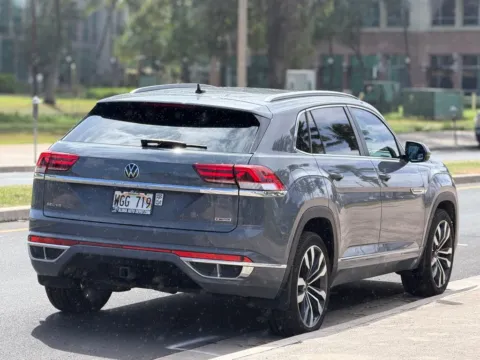 More photos of 2021 Volkswagen Atlas Cross Sport 3.6L V6 SEL R-Line at Aloha Auto Depot LLC., HI