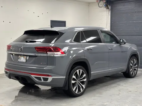 More photos of 2021 Volkswagen Atlas Cross Sport 3.6L V6 SEL R-Line at Aloha Auto Depot LLC., HI