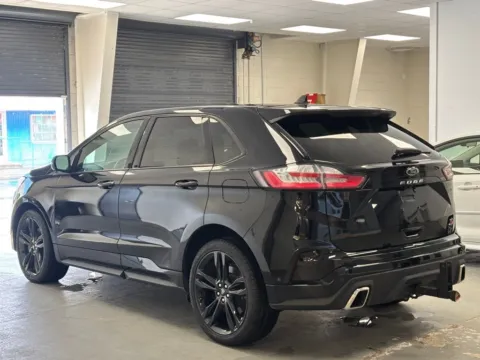 Photos of 2022 Ford Edge ST for sale in Honolulu, HI at Aloha Auto Depot LLC.