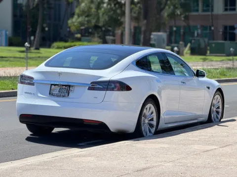 More photos of 2017 Tesla Model S 75 at Aloha Auto Depot LLC., HI