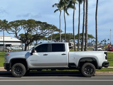 Photos of 2022 Chevrolet Silverado 2500HD Custom for sale in Honolulu, HI at Aloha Auto Depot LLC.