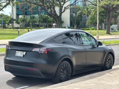 More photos of 2022 Tesla Model Y Long Range at Aloha Auto Depot LLC., HI
