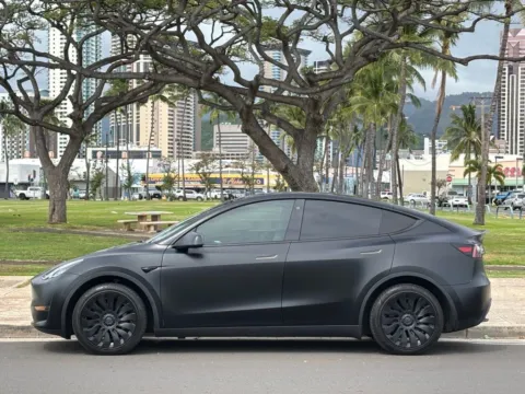 Photos of 2022 Tesla Model Y Long Range for sale in Honolulu, HI at Aloha Auto Depot LLC.