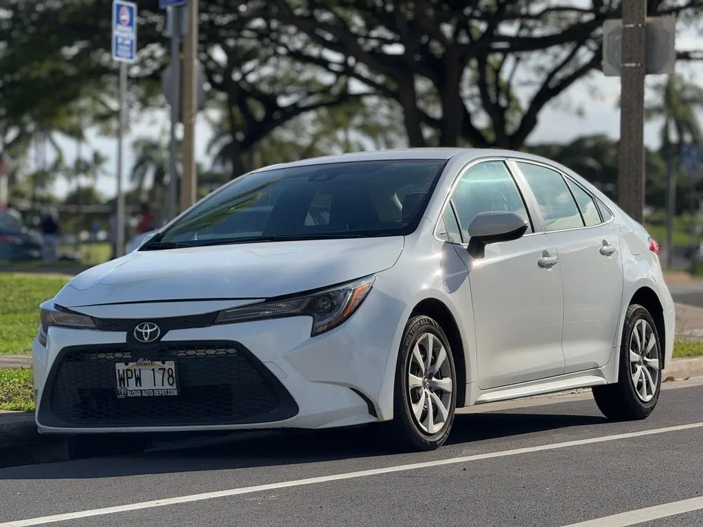 White 2020 Toyota Corolla LE for sale in Honolulu, HI