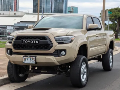 Beige 2017 Toyota Tacoma SR5 for sale in Honolulu, HI