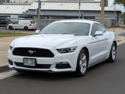White 2017 Ford Mustang V6 for sale in Honolulu, HI