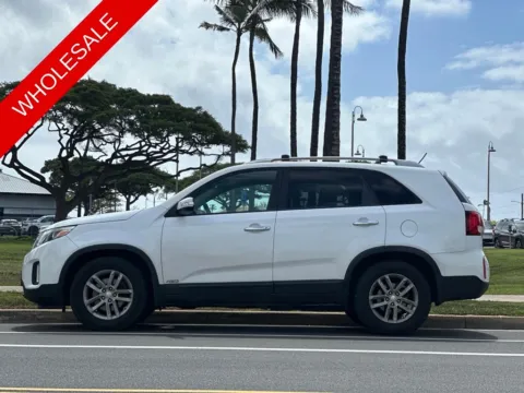 Photos of 2015 Kia Sorento LX for sale in Honolulu, HI at Aloha Auto Depot LLC.