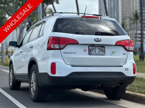 Another view of 2015 Kia Sorento LX for sale in Honolulu, HI at Aloha Auto Depot LLC.