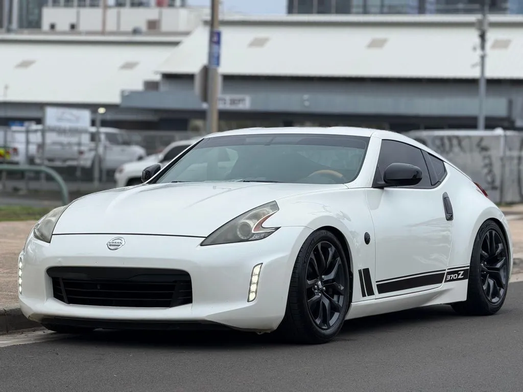 White 2019 Nissan 370Z Heritage Edition for sale in Honolulu, HI