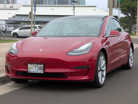 Red 2020 Tesla Model 3 Standard Range Plus for sale in Honolulu, HI