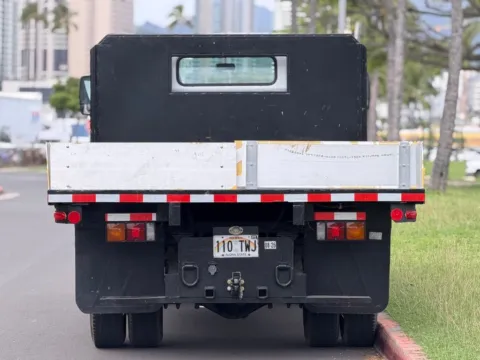 Another view of 2012 Mitsubishi Fuso FGB72S for sale in Honolulu, HI at Aloha Auto Depot LLC.
