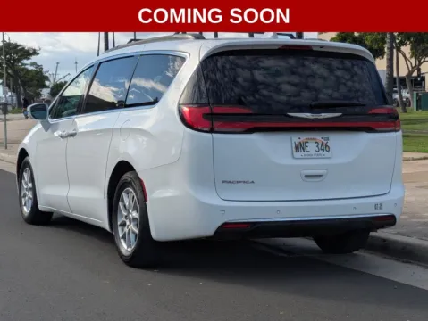 Another view of 2022 Chrysler Pacifica Touring L for sale in Honolulu, HI at Aloha Auto Depot LLC.