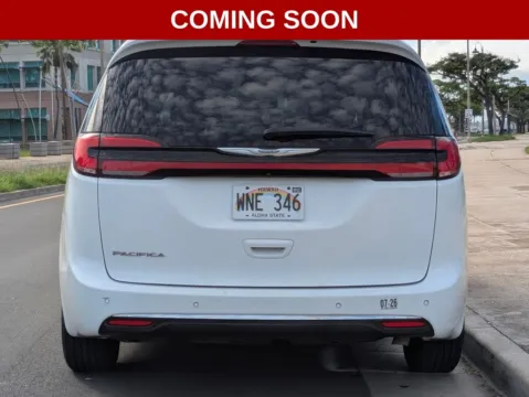 More photos of 2022 Chrysler Pacifica Touring L at Aloha Auto Depot LLC., HI