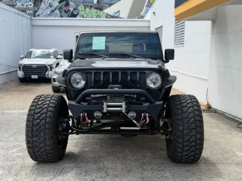 Photos of 2020 Jeep Gladiator Sport for sale in Honolulu, HI at Aloha Auto Depot LLC.