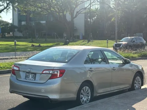 More photos of 2014 Toyota Camry SE at Aloha Auto Depot LLC., HI