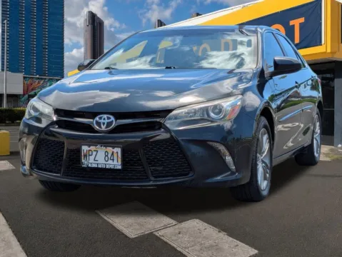 Gray 2017 Toyota Camry SE for sale in Honolulu, HI