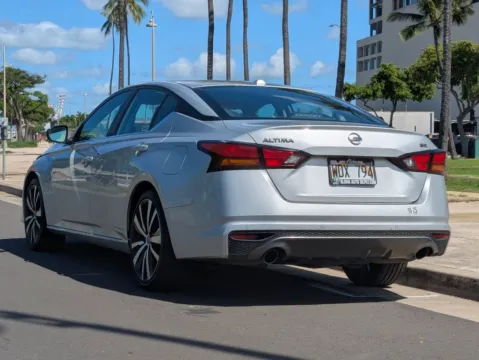 Another view of 2021 Nissan Altima 2.5 SR for sale in Honolulu, HI at Aloha Auto Depot LLC.