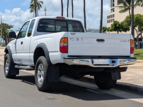 Another view of 2004 Toyota Tacoma PreRunner for sale in Honolulu, HI at Aloha Auto Depot LLC.