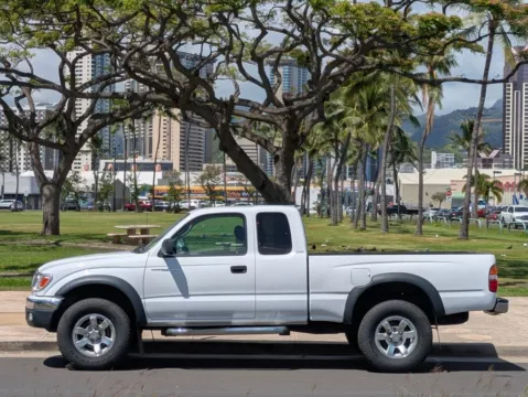 Photos of 2004 Toyota Tacoma PreRunner for sale in Honolulu, HI at Aloha Auto Depot LLC.