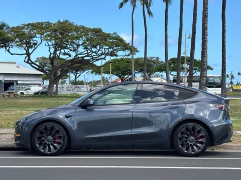 Photos of 2022 Tesla Model Y Performance for sale in Honolulu, HI at Aloha Auto Depot LLC.