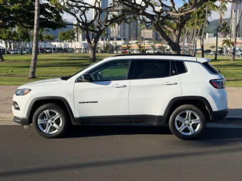 Photos of 2024 Jeep Compass Latitude for sale in Honolulu, HI at Aloha Auto Depot LLC.