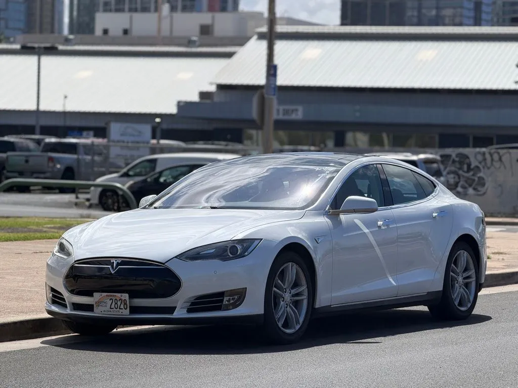 2013 Tesla Model S S