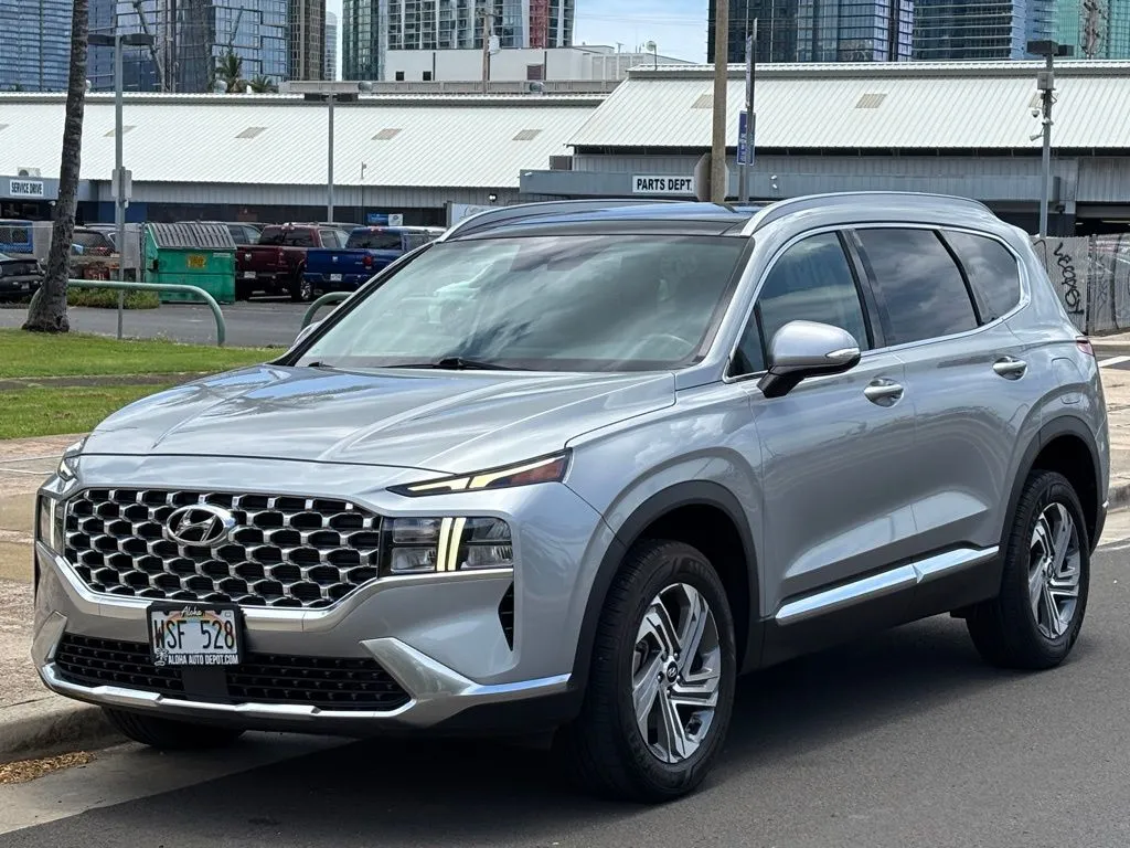 Silver 2022 Hyundai Santa Fe SEL for sale in Honolulu, HI