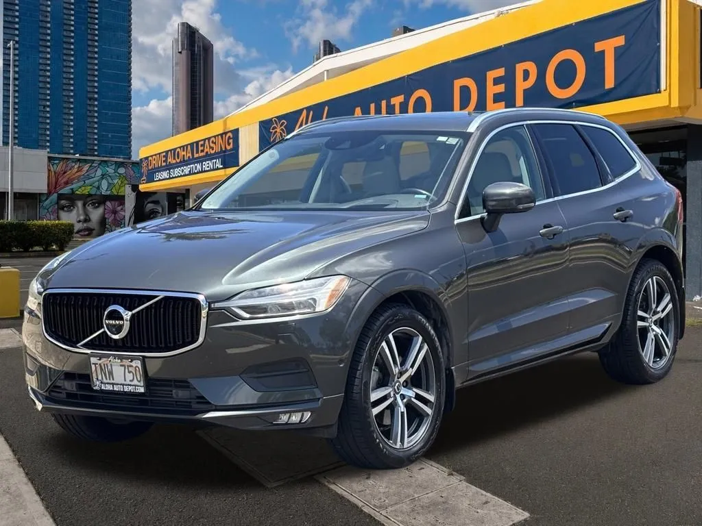 Gray 2018 Volvo XC60 T6 Momentum for sale in Honolulu, HI