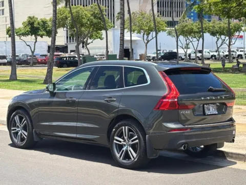 Another view of 2018 Volvo XC60 T6 Momentum for sale in Honolulu, HI at Aloha Auto Depot LLC.