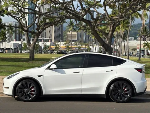 Photos of 2021 Tesla Model Y Performance for sale in Honolulu, HI at Aloha Auto Depot LLC.