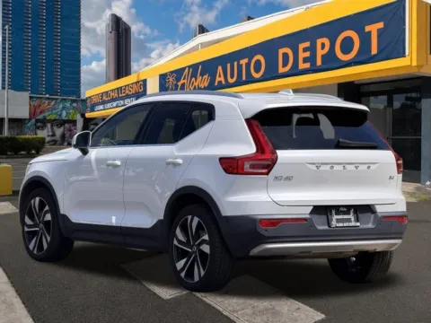 Another view of 2023 Volvo XC40 B4 Plus Bright Theme for sale in Honolulu, HI at Aloha Auto Depot LLC.