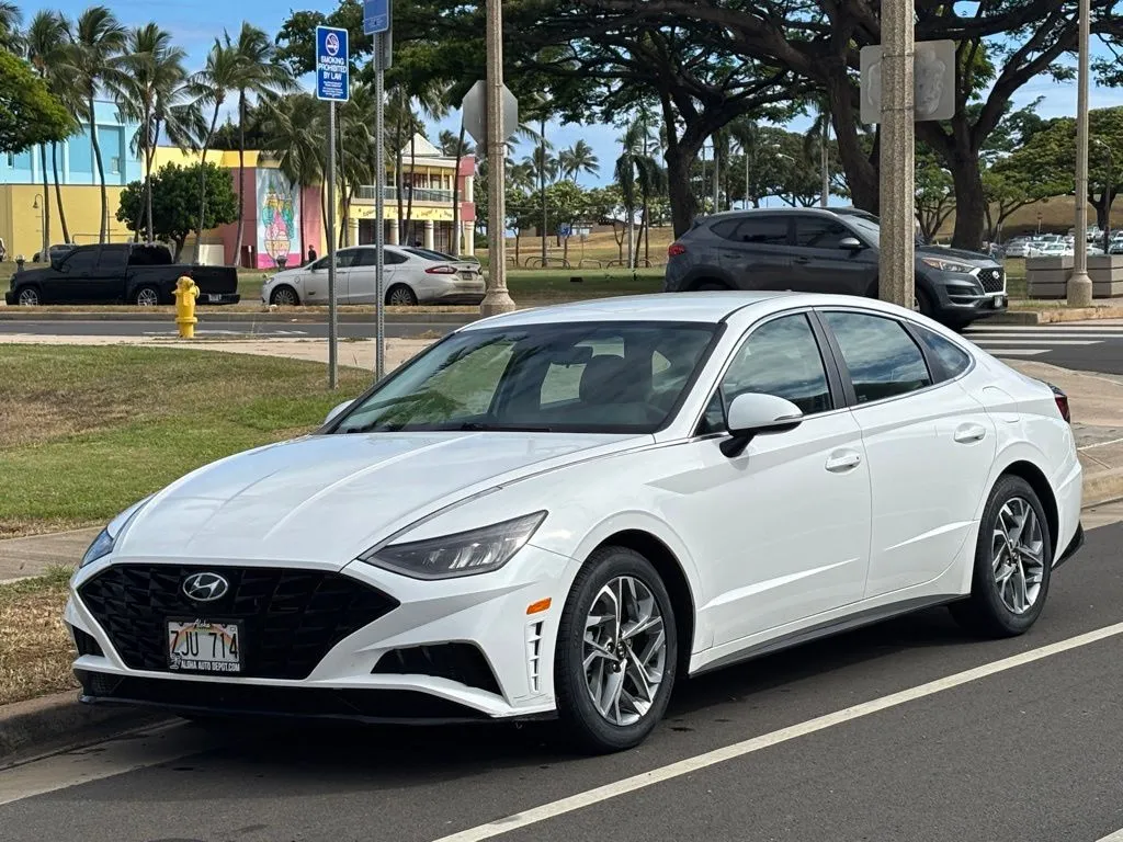 White 2023 Hyundai Sonata SEL for sale in Honolulu, HI