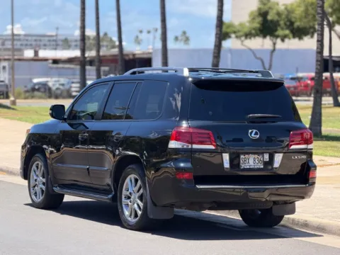 Another view of 2014 Lexus LX 570 for sale in Honolulu, HI at Aloha Auto Depot LLC.