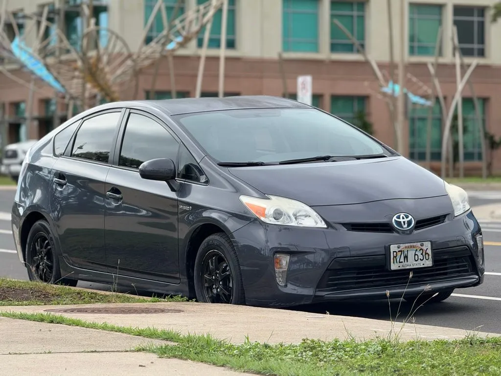 2013 Toyota Prius One - Photo 6