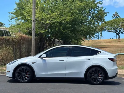 Photos of 2022 Tesla Model Y Performance for sale in Honolulu, HI at Aloha Auto Depot LLC.