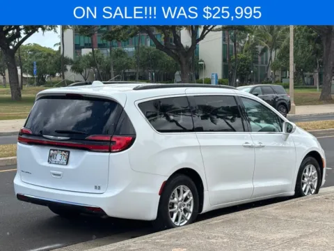 More photos of 2022 Chrysler Pacifica Touring L at Aloha Auto Depot LLC., HI