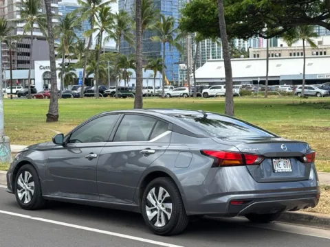 Another view of 2019 Nissan Altima 2.5 S for sale in Honolulu, HI at Aloha Auto Depot LLC.