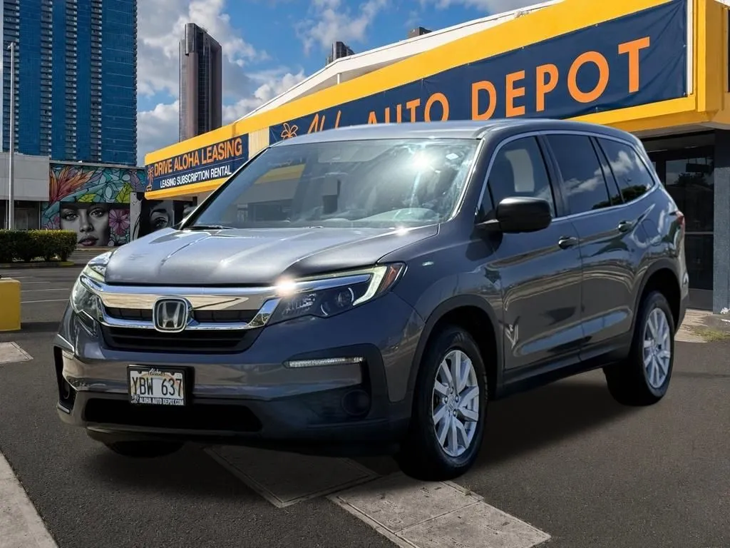 Gray 2019 Honda Pilot LX for sale in Honolulu, HI