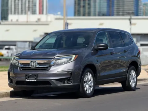 Gray 2019 Honda Pilot LX for sale in Honolulu, HI