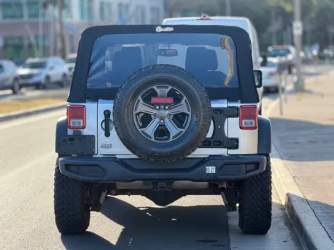 More photos of 2017 Jeep Wrangler Rubicon Recon at Aloha Auto Depot LLC., HI