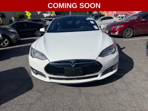 Photos of 2015 Tesla Model S 85D for sale in Honolulu, HI at Aloha Auto Depot LLC.