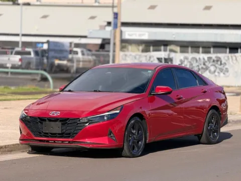 Red 2023 Hyundai Elantra SEL for sale in Honolulu, HI