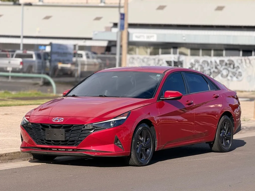 Red 2023 Hyundai Elantra SEL for sale in Honolulu, HI