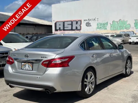 More photos of 2016 Nissan Altima 3.5 SL at Aloha Auto Depot LLC., HI