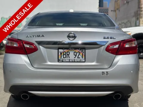 More photos of 2016 Nissan Altima 3.5 SL at Aloha Auto Depot LLC., HI