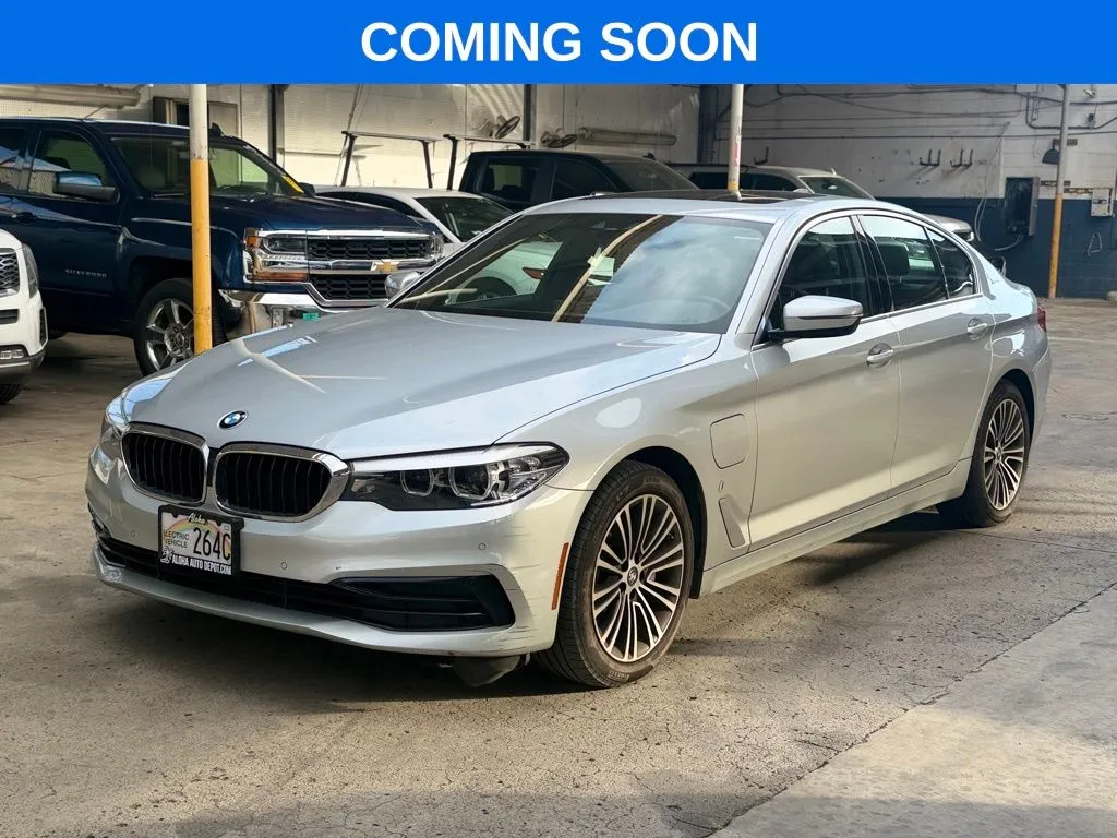 Silver 2019 BMW 5 Series 530e iPerformance for sale in Honolulu, HI