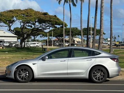 Photos of 2018 Tesla Model 3 Mid Range for sale in Honolulu, HI at Aloha Auto Depot LLC.
