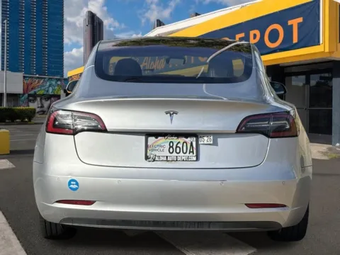 More photos of 2018 Tesla Model 3 Mid Range at Aloha Auto Depot LLC., HI